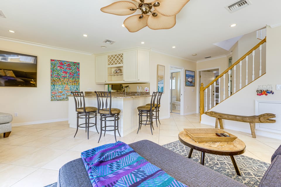 Ocean Access, Mini Golf & Pools: Jensen Beach Gem House in Hutchinson Island