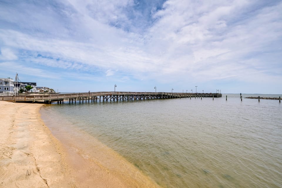 1 Mi to Boardwalk: Convenient North Beach Apt! Apartment in Maryland