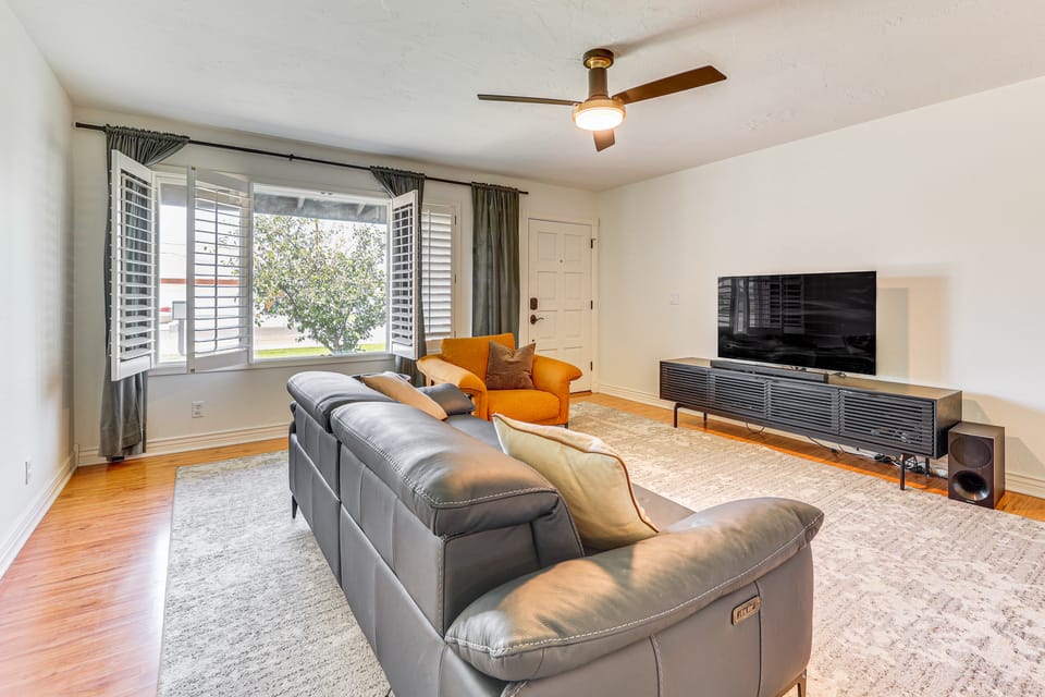 3 Mi to Dtwn Shops & Eats: Mesa Home w/ Pool! House in Mesa