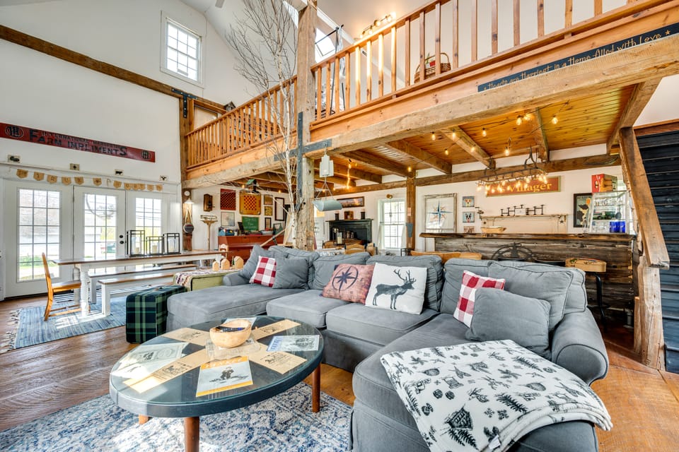 ‘True North Farm House’ - Historic Family Home House in Orleans