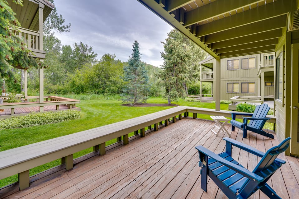 Walk to Sun Valley Village: Condo w/ Deck! Apartment in Ketchum