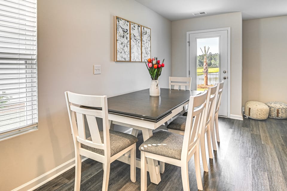 3 Mi to Shore: Family Townhome in Surfside Beach Apartment in Garden City