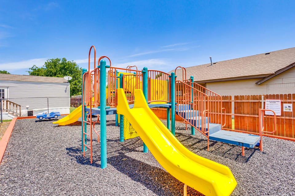 13 Mi to OKC: Edmond Home w/ Playground Access! House in Edmond