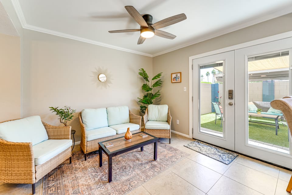 1.5 Mi to Old Town Scottsdale: Unit w/ Fenced Yard Apartment in Scottsdale