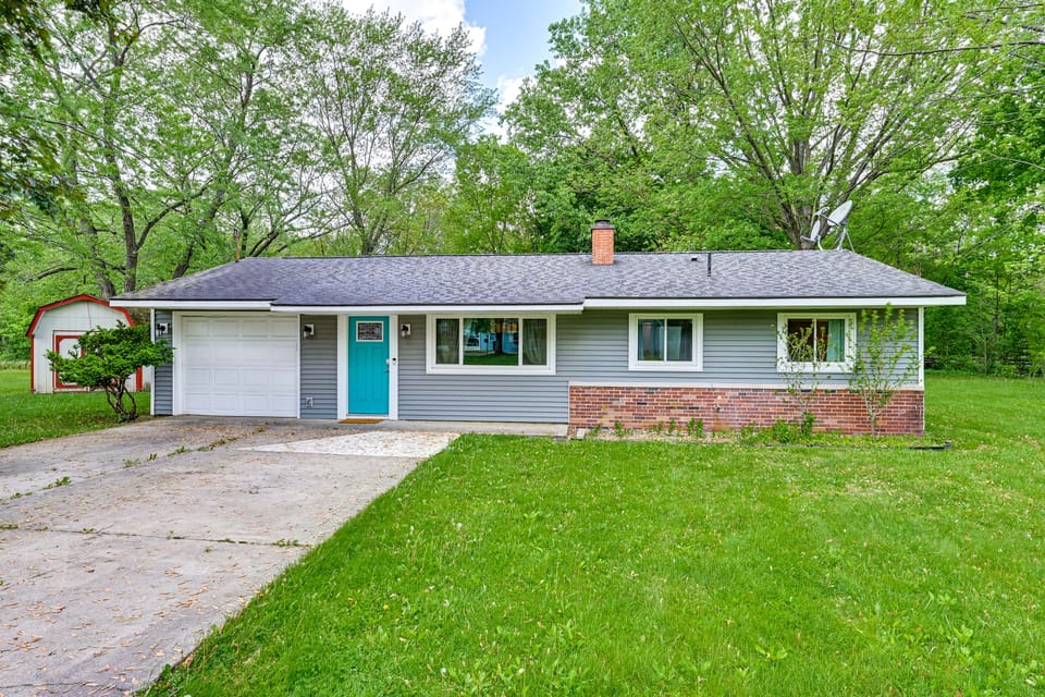 2 Mi to Dtwn: Family Home in Warsaw! House in Warsaw