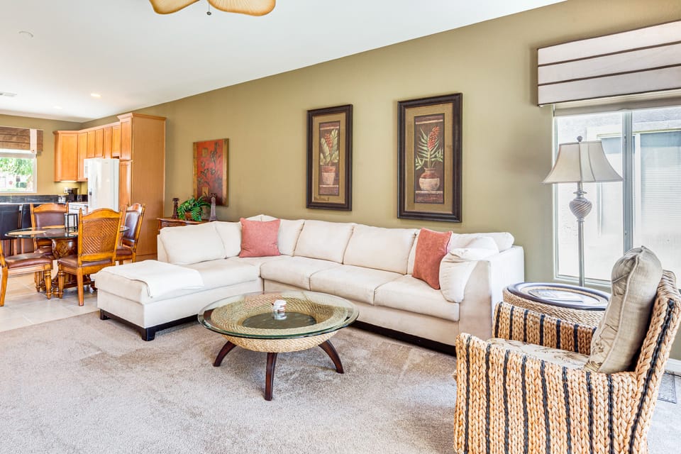 6 Mi to Old Town La Quinta: Golf Retreat w/ Patio Apartment in Indio