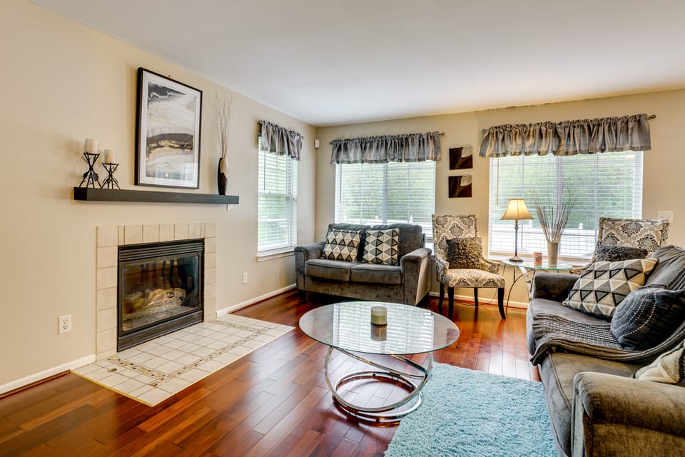 Pets Welcome: Convenient Family Home in Westland! House in Westland