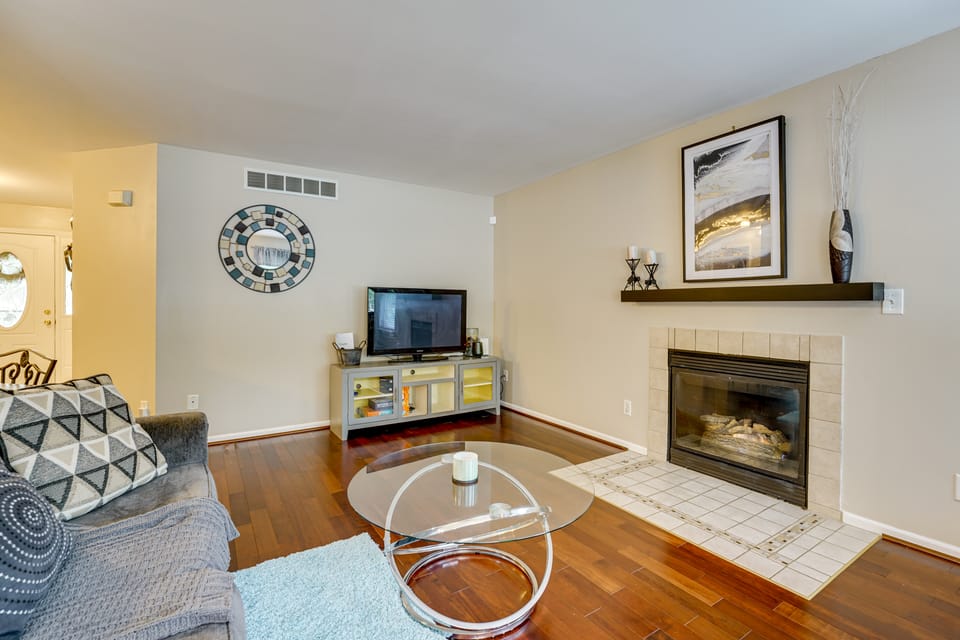 Pets Welcome: Convenient Family Home in Westland! House in Westland