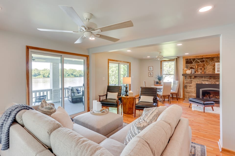 Steps to Susquehanna River: Hot Tub Hideaway! House in Pennsylvania