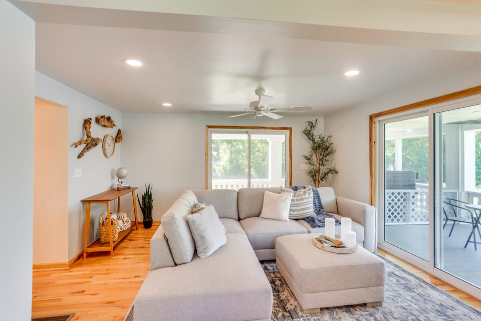 Steps to Susquehanna River: Hot Tub Hideaway! House in Pennsylvania