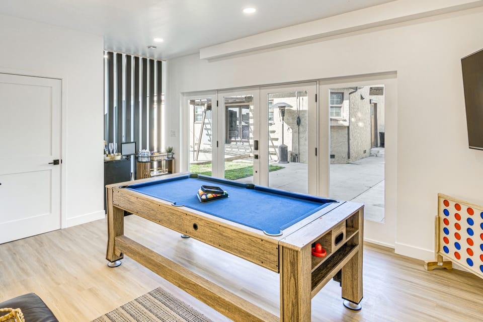 4 Mi to SoFi Stadium: Pet-Friendly LA Area Home House in View Park-Windsor