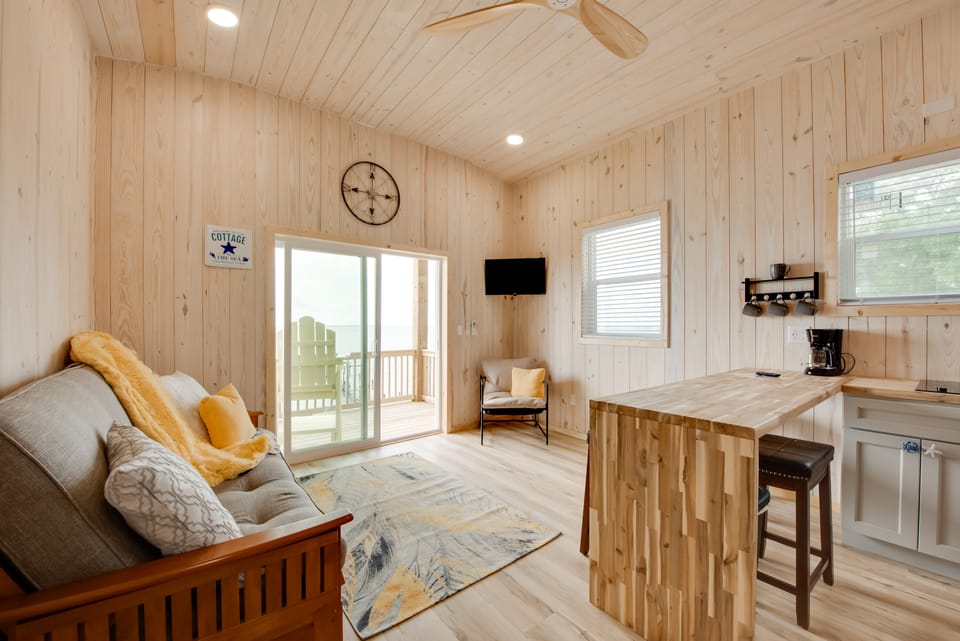 Florida Gulf Coast Getaway w/ Dock & Beach Views Cottage in Florida