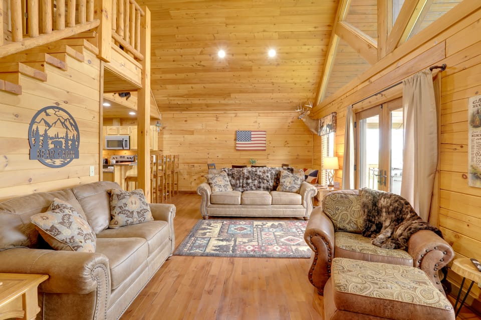 Family Cabin w/ Deck By Mark Twain Nat’l Forest! House in Van Buren