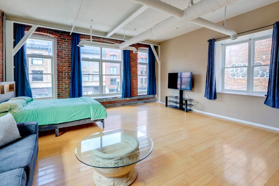 Prime Old Market Location: Walkable Omaha Condo! Apartment in Omaha