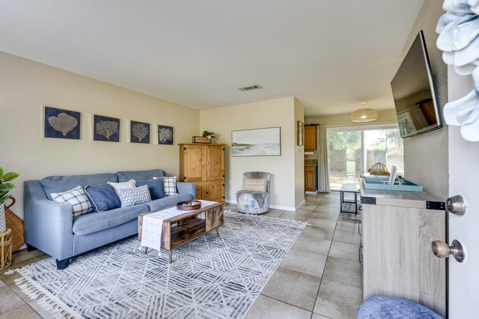2 Mi to Beach | Relax by the Coast House in Fort Walton Beach