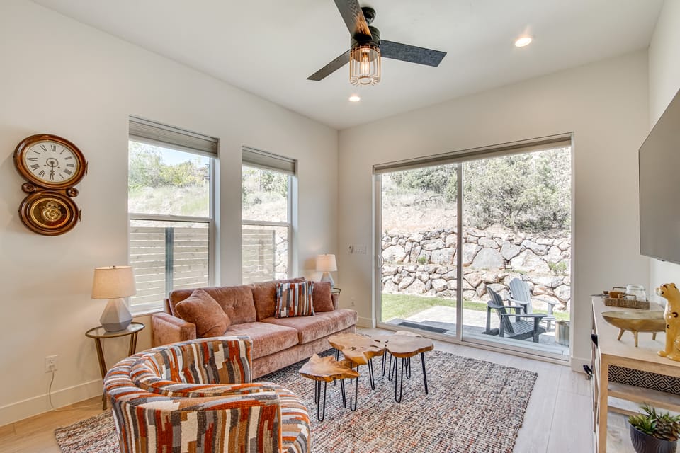 Walk to Southern Utah Campus: Home w/ Fire Pit House in Cedar City