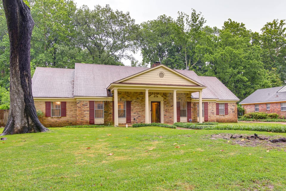 Walk to Graceland: Spacious Memphis Home! House in Memphis