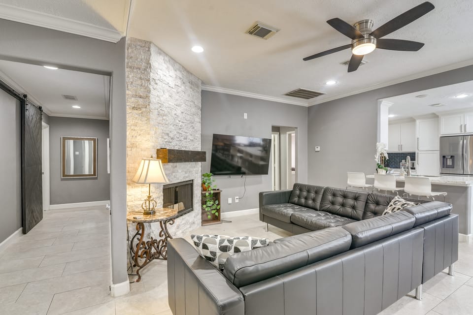 11 Mi to Dtwn: Family Home in Houston! House in Houston