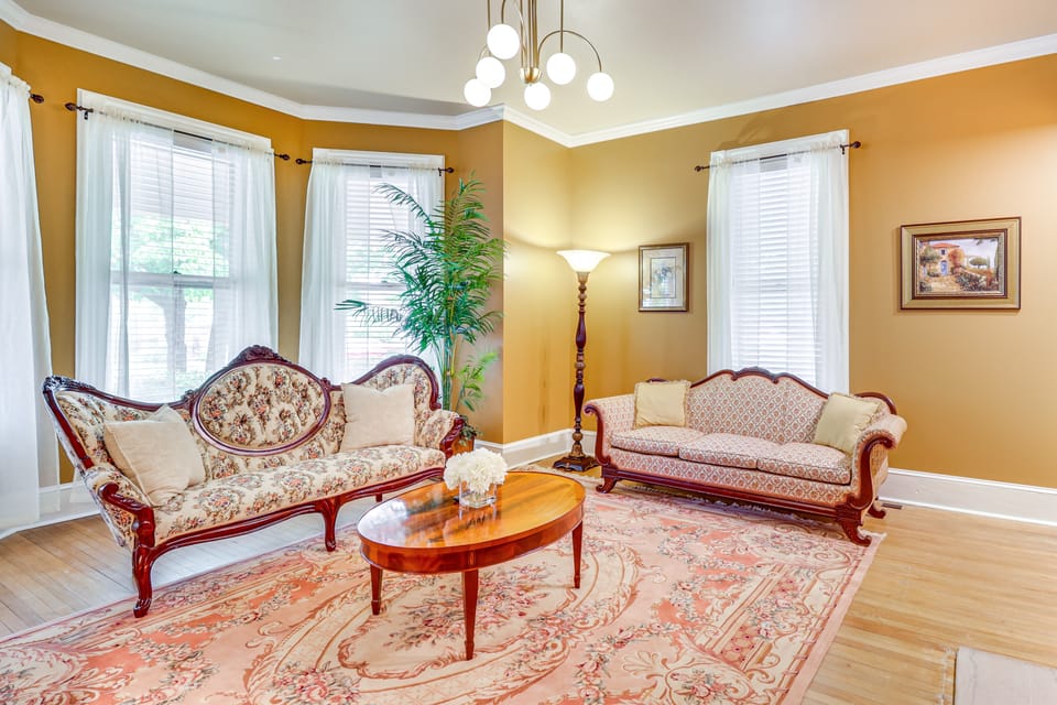 Walk to Waterfront: Downtown Elizabeth City Home! House in Elizabeth City