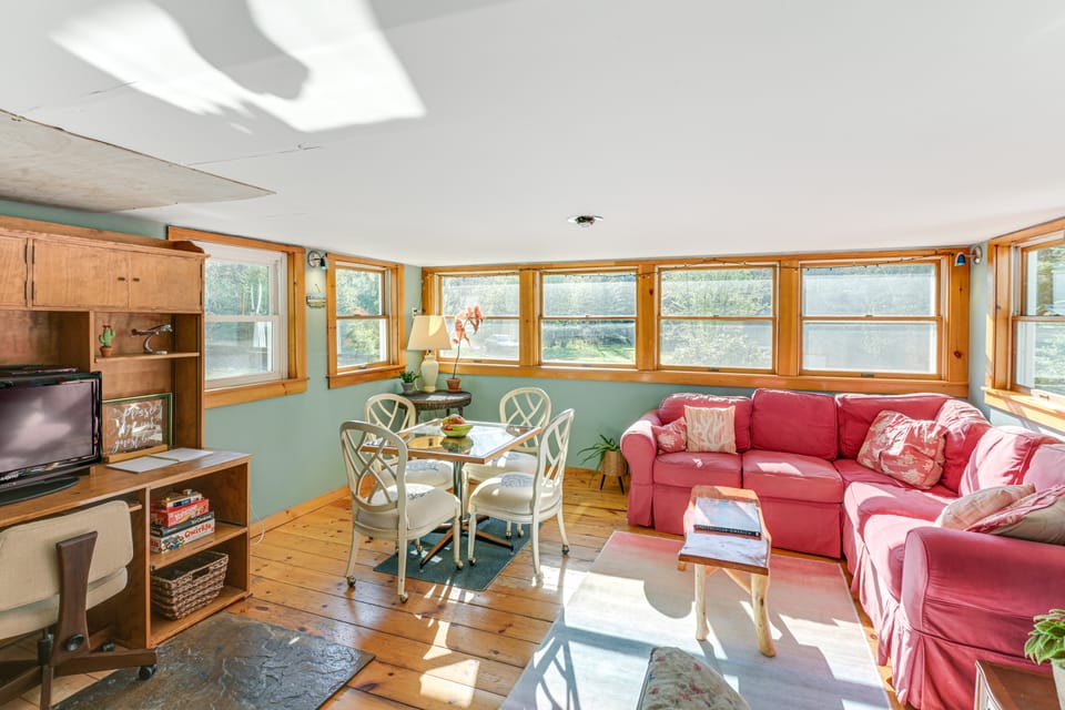 13 Mi to Acadia: Artistic Retreat in Nature House in Trenton