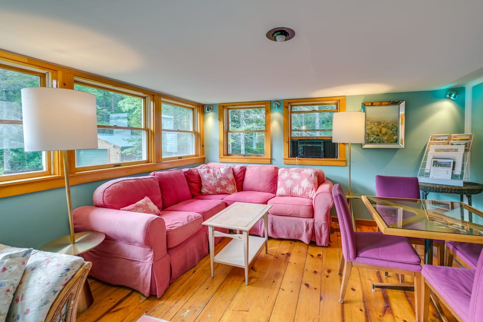 13 Mi to Acadia: Artistic Retreat in Nature House in Trenton