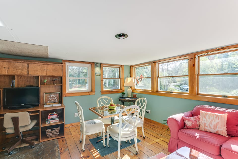 13 Mi to Acadia: Artistic Retreat in Nature House in Trenton