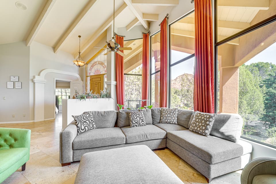 Group Getaway w/ Outdoor Oasis in Sedona! House in Sedona