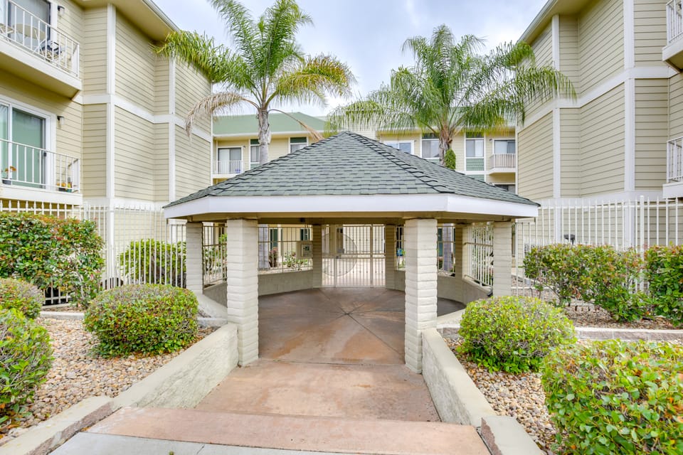 Golden Hill Gem 2 Mi to Convention Center: Dogs OK Apartment in San Diego