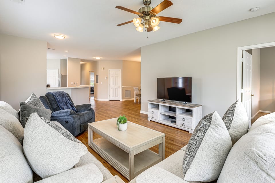 < 1 Mi to Legends Golf Resort: Condo w/ Pool! Apartment in South Carolina
