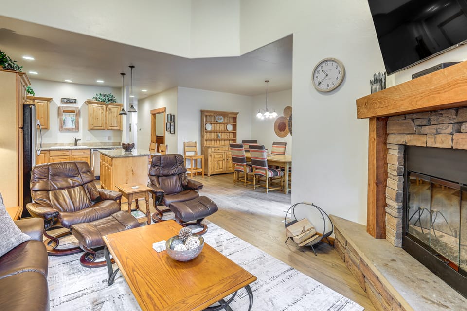 1 Mi to Ponderosa State Park: Condo w/ Pool Access Apartment in McCall