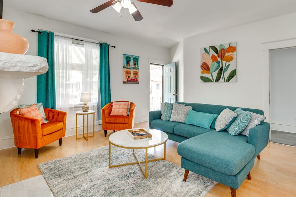 Luxurious 2BR Kansas City Condo Near Downtown Apartment in Kansas City