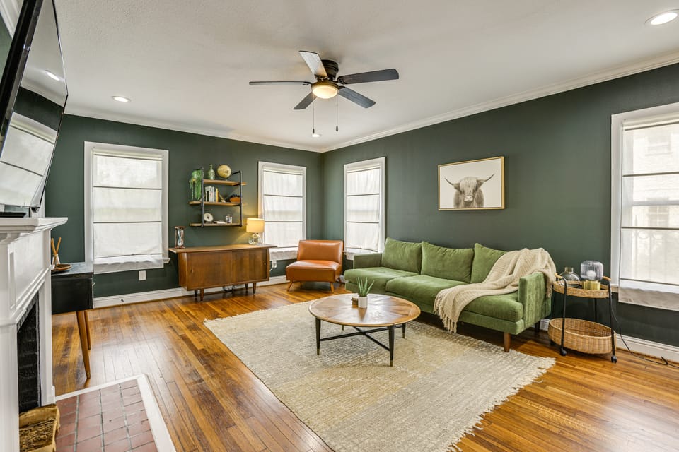 Condo 2 Mi to Houston Zoo & 6 Mi to NRG Stadium! Apartment in Houston