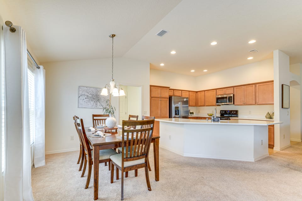 < 1 Mi to Brownwood Paddock Square: Home w/ Patio! House in The Villages