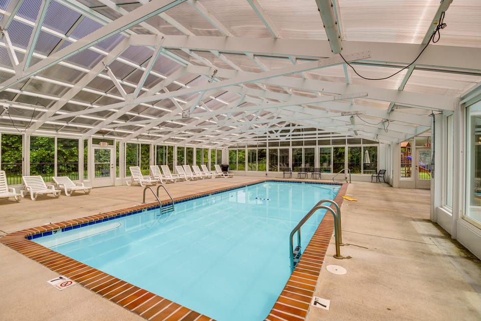 'Mountain Escape' w/ Pool Access in Pigeon Forge! Apartment in Pigeon Forge