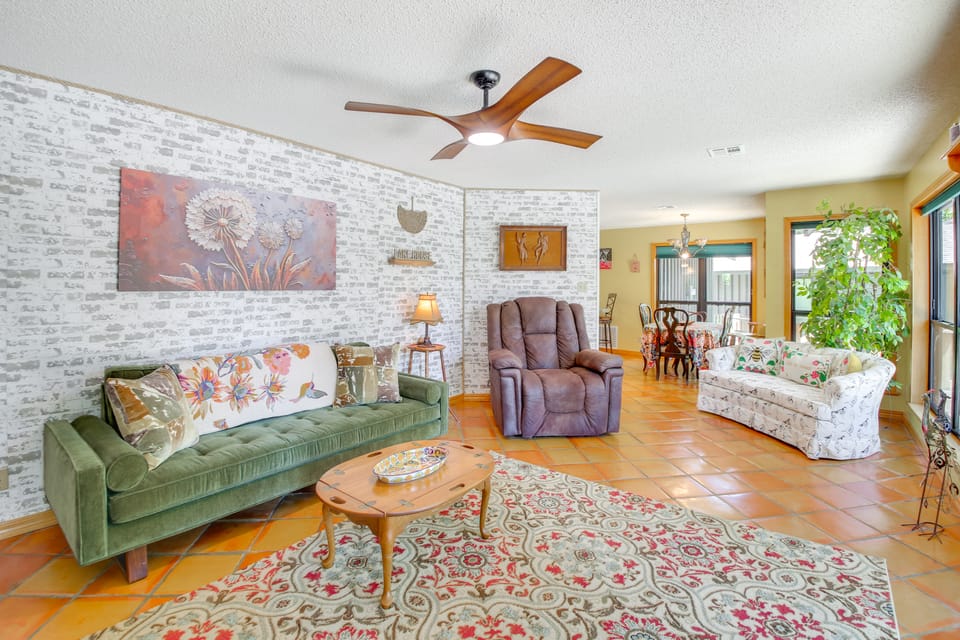 Secluded Lake Hamilton Access: Hot Springs Home Cottage in Garland County