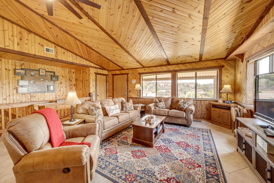 Mtn & Golf Course Views: Payson Retreat! House in Payson