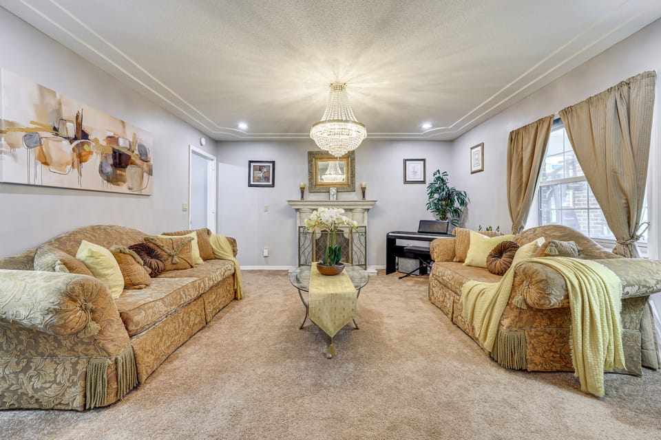 BBQ Ready: Hawthorne Home w/ Screened-In Patio House in Florida