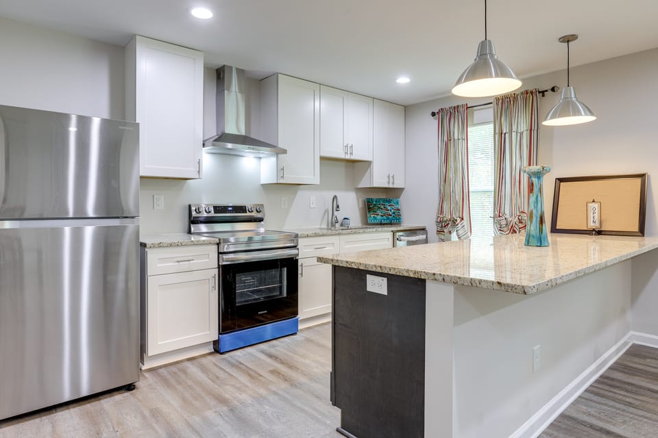 7 Mi to Trilith Studios: Atlanta Area Business Hub Apartment in Fayetteville
