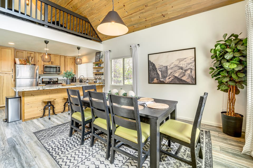 Walk to Trails: Modern Munds Park Mountain Retreat House in Munds Park