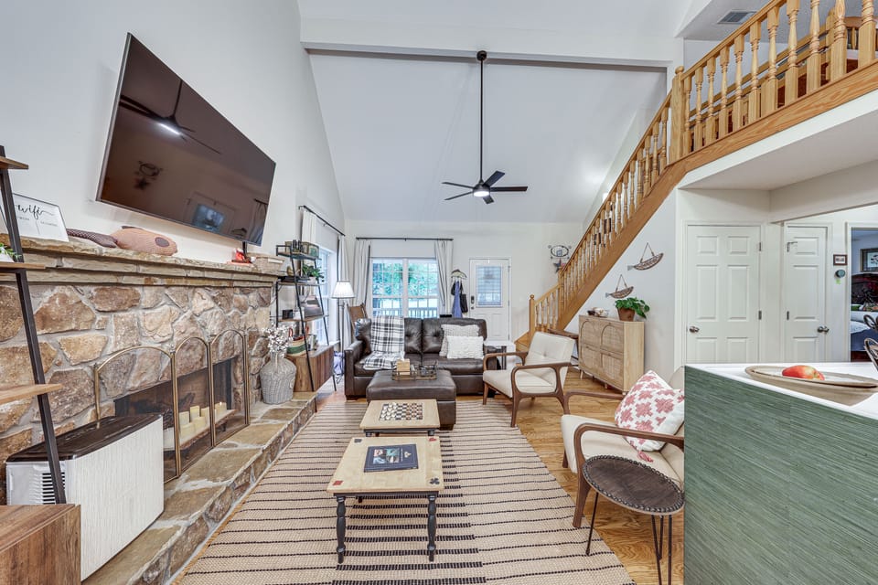 Fisher's Retreat Near Lake Thurmond: Tignall Home House in Clarks Hill Lake