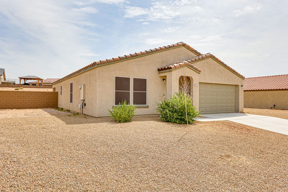 Golf, Game, Hike, Fish & Relax: Mohave Valley Gem House in Mohave Valley