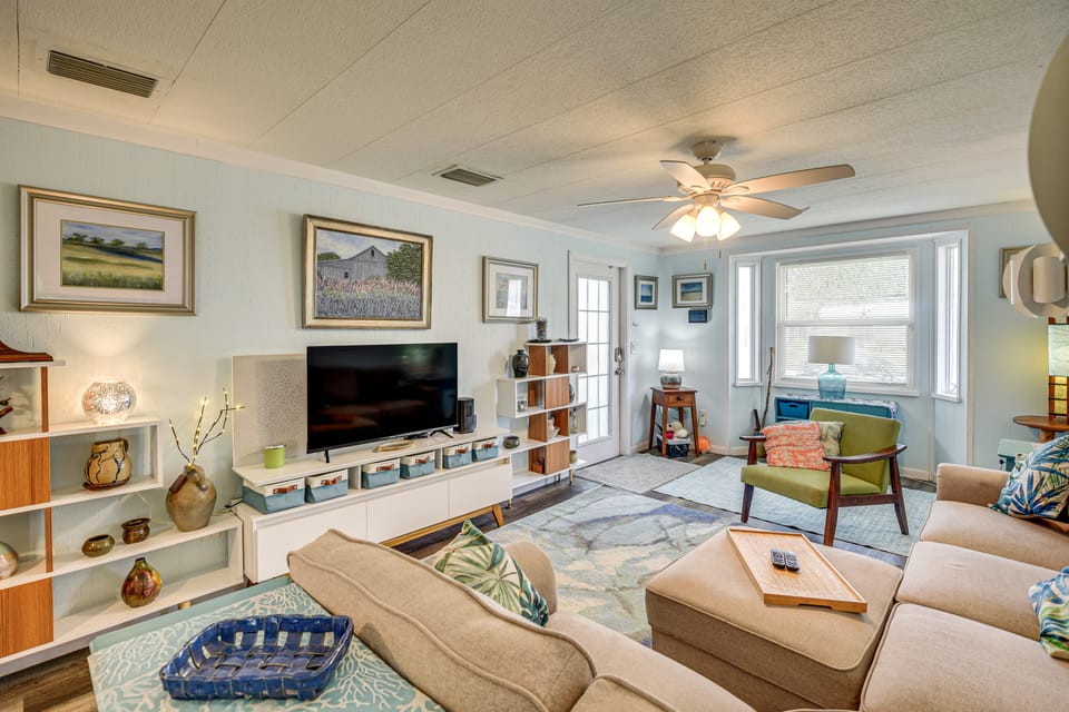 'Palm Bungalow' Near Dtwn St Augustine & Beaches! House in Florida