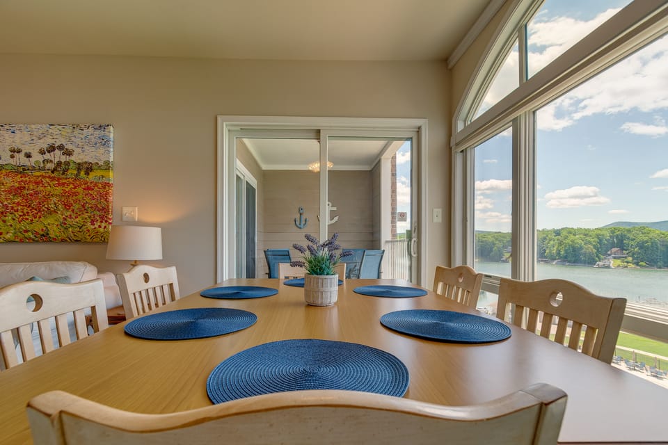 Community Pools & Beach: Smith Mountain Lake Condo Apartment in Smith Mountain Lake