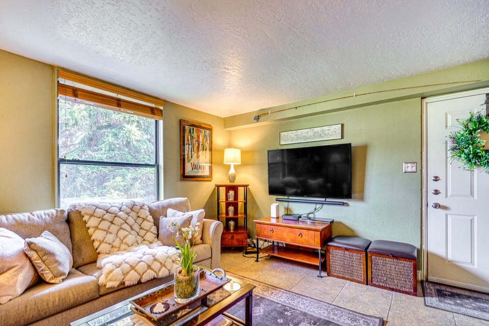 1/2 Block to Lift Bus Stop: Condo in Park City Apartment in Park City