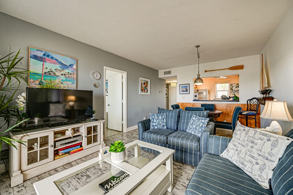 Pool Access: Relaxing Naples Bay Extended Stay! Apartment in Naples