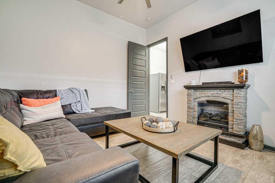 Near Casino & Shops: Cozy Apt in West El Paso! Apartment in El Paso