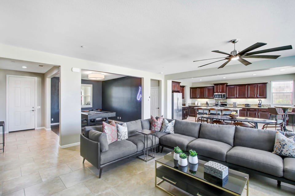 Spacious Modern Retreat in Palm Desert! House in Palm Desert