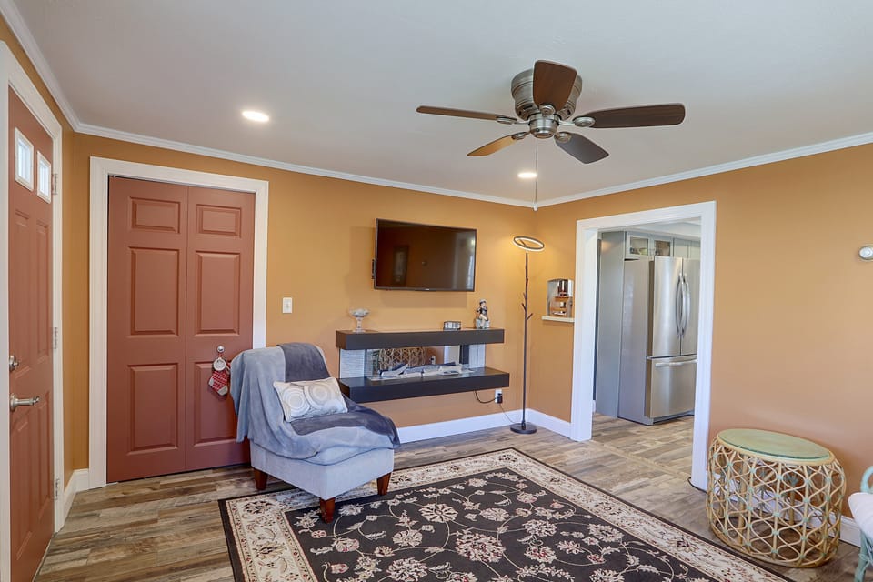 Walk to Beach & Dtwn! Port Clinton Home House in Port Clinton