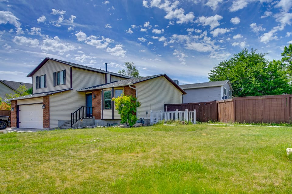 Walk to Valley Park: Pet-Friendly SLC Apartment Apartment in West Valley City