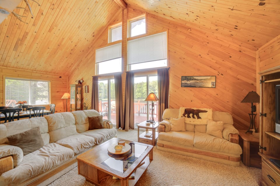 Ski, Ice Fish & Snowmobile: Getaway w/ Deck! Cottage in Wisconsin
